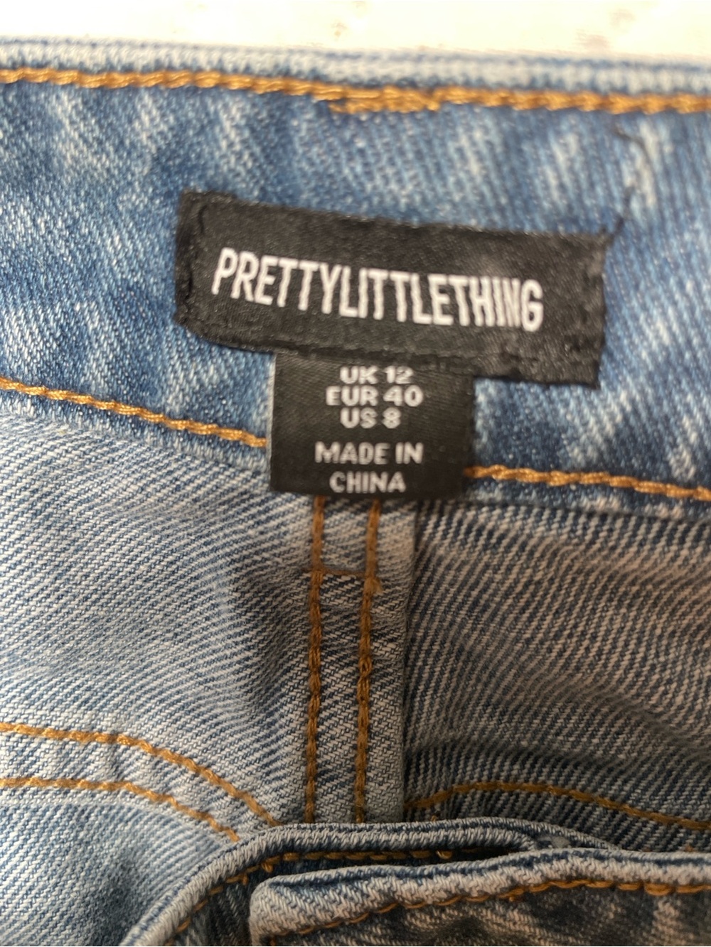 PrettyLittleThing Distressed Boyfriend Jeans - Blue - Picture 3 of 5